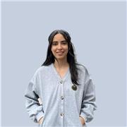 je peux faire soutien en anglais communication, grammaire et expression écrite, et même l'aide dans les devoirs